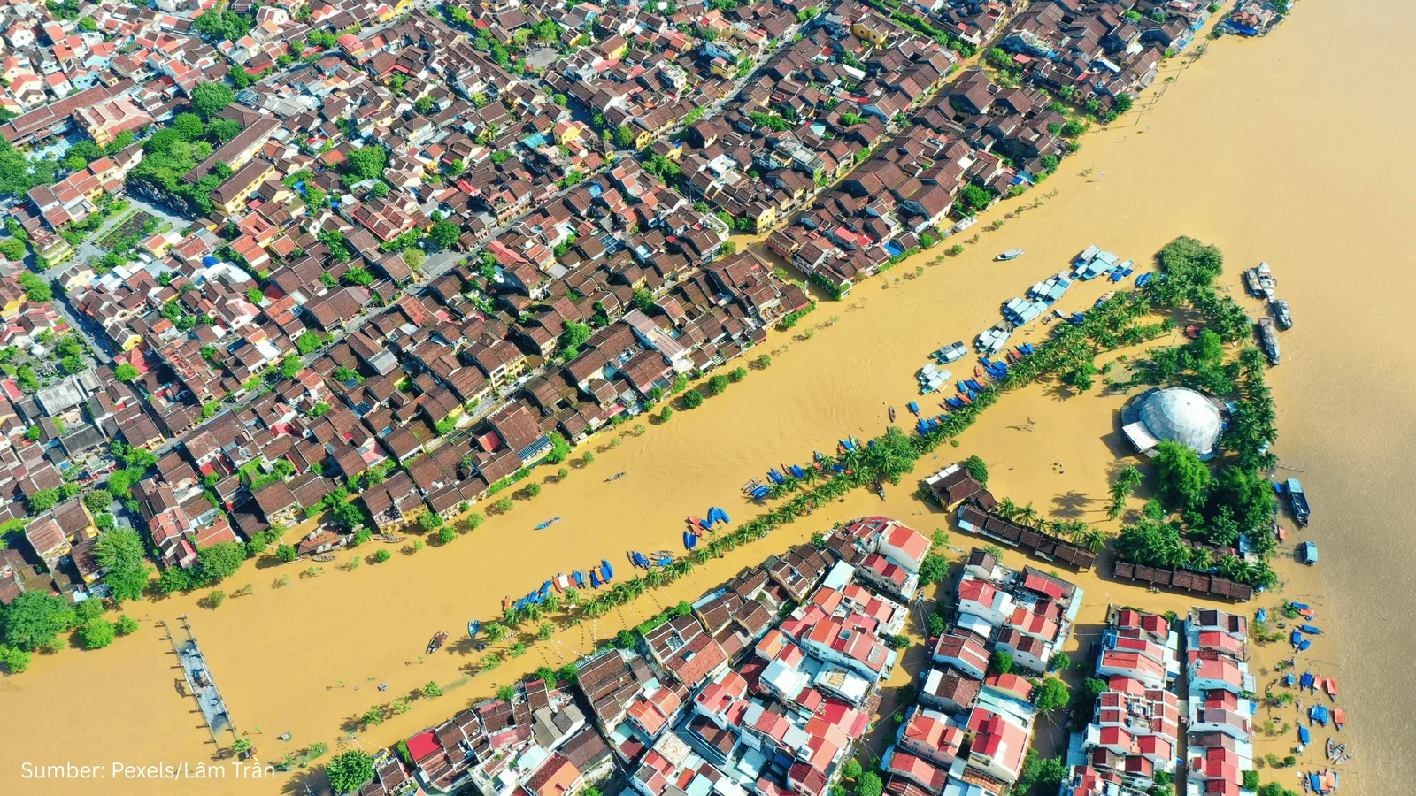 Benarkah Banjir di Mataram Jadi Bukti Krisisnya Tata Ruang?